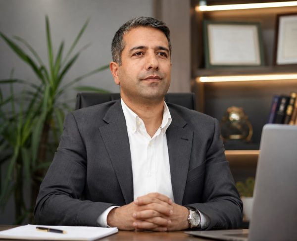 مهندس دانیال چشمه علایی، مدیریت مجموعه بجین پارس